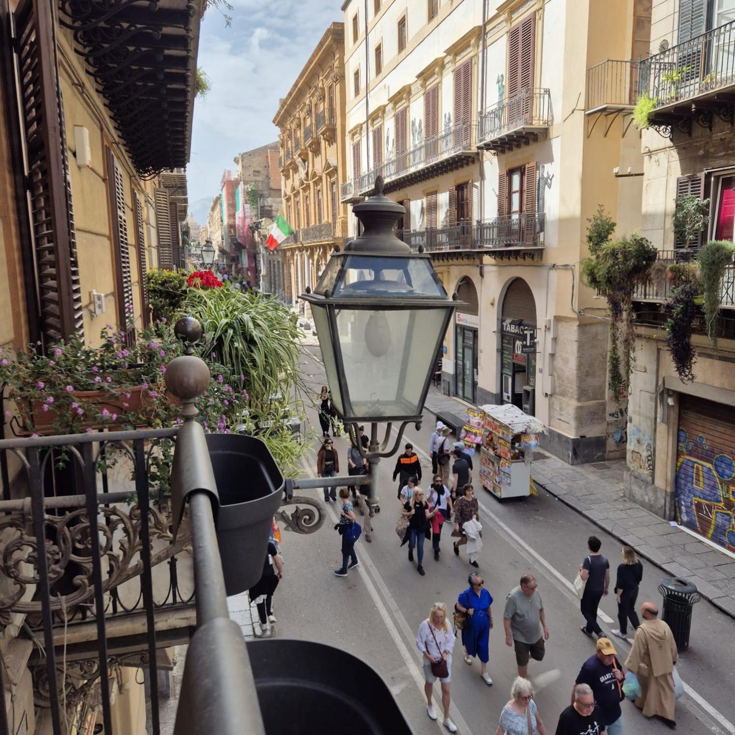 Quattrocantiapartments Palermo Esterno foto